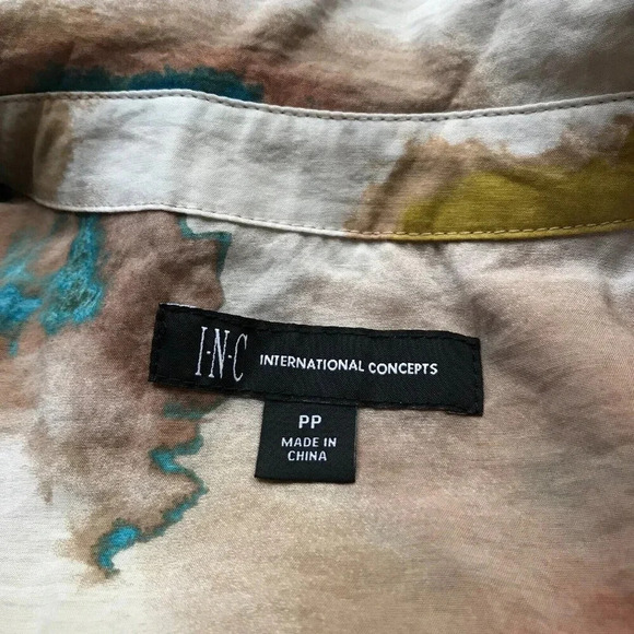 INC Roll-Tab Sleeve Smudge Print Button-Down Shirt NEW PETITE - Picture 6 of 7